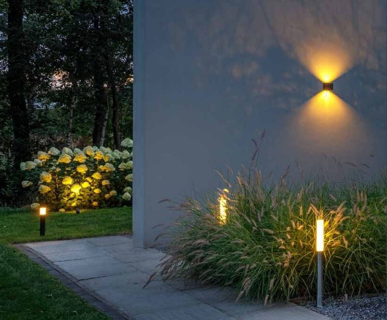 Lot de 5 lampes LED de jardin sur poteau - 1 Watt - 12 V - 600 mm - kit complet