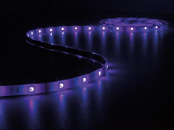 5 meter IP61 LED strip - RGB - Muziekgestuurd - Complete set - Inkortbaar