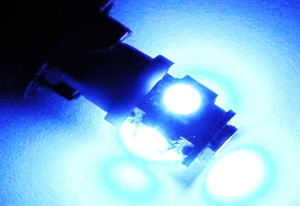 T10 - ICE BLUE - 5 LEDs - 12V - 5050 SMD